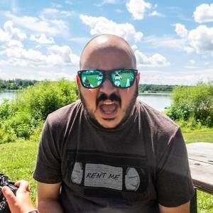 Meet your Posher, Daniel